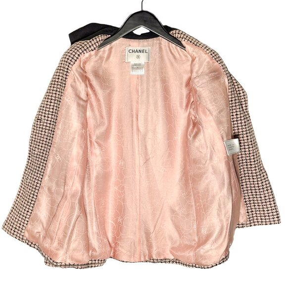 Chanel Vintage SS02 Black Pink Tweed Floral Accent Jacket - Picture 9 of 15